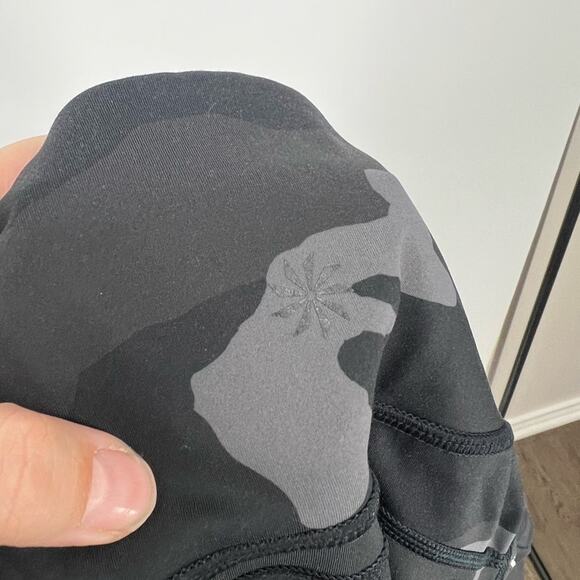 Athleta Camo Contender 7/8 Tight Leggings - Picture 7 of 9